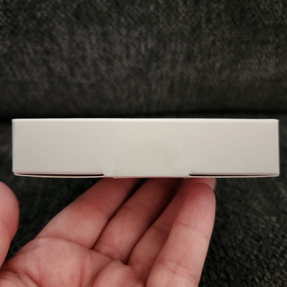 Belkin Single Secure Holder with Key Ring for AirTag White Open Face Case NEW - Picture 5 of 8